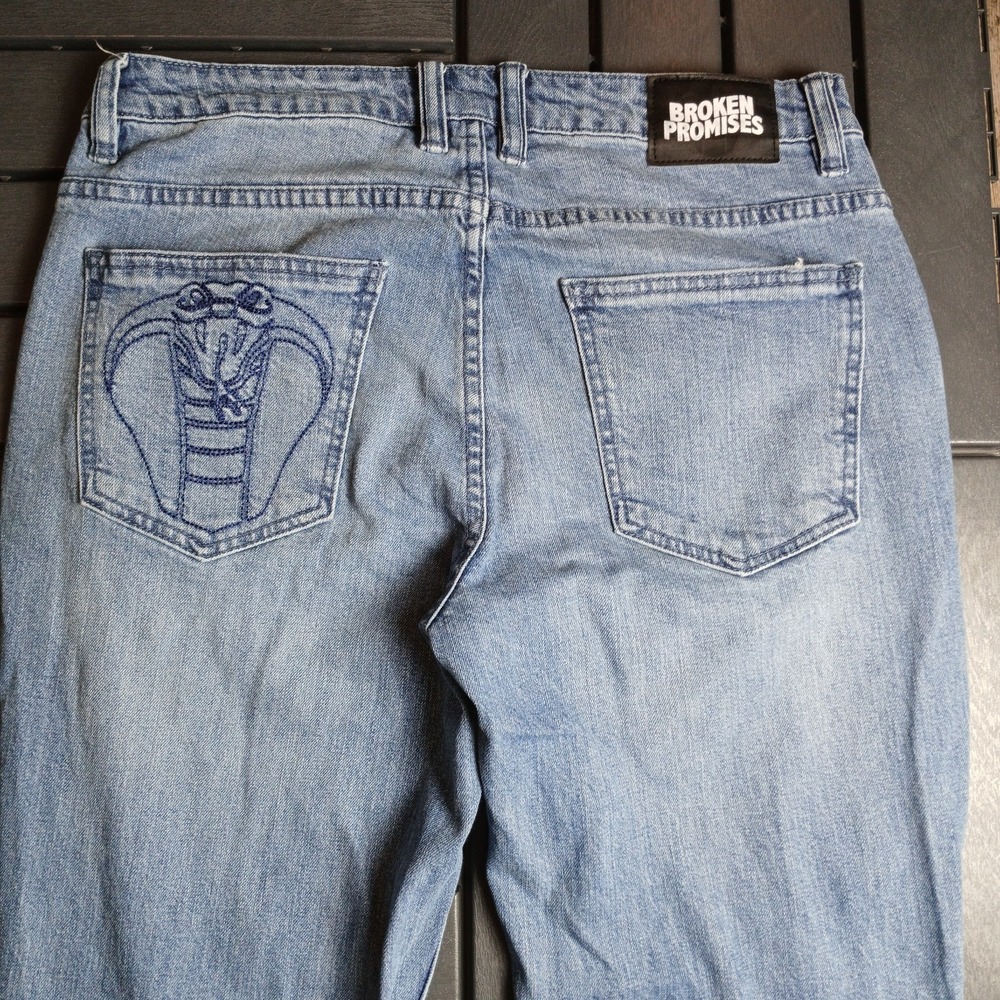 Broken Promises Distressed Mens 32x29 Straight Blue Snake Cobra Rose Jeans JA128 - Picture 13 of 15